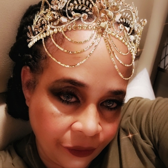 πΉBeauty Is Agelessπ· - Picture 4 of 7